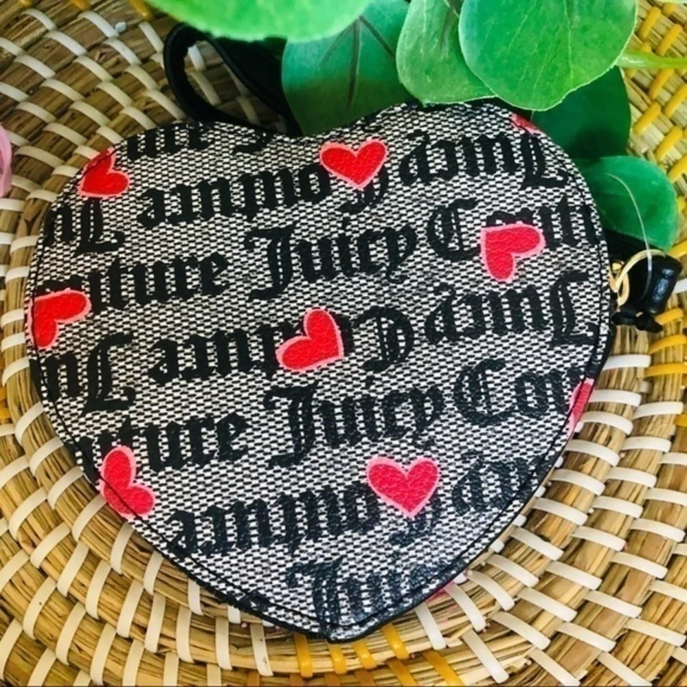 Juicy Couture add bold